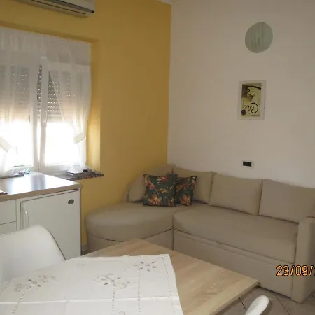 Jann Apartment