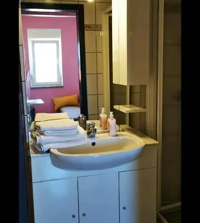 Jann Apartment *